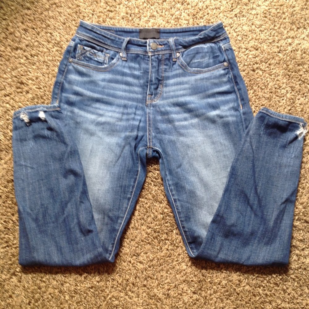Buckle Jeans